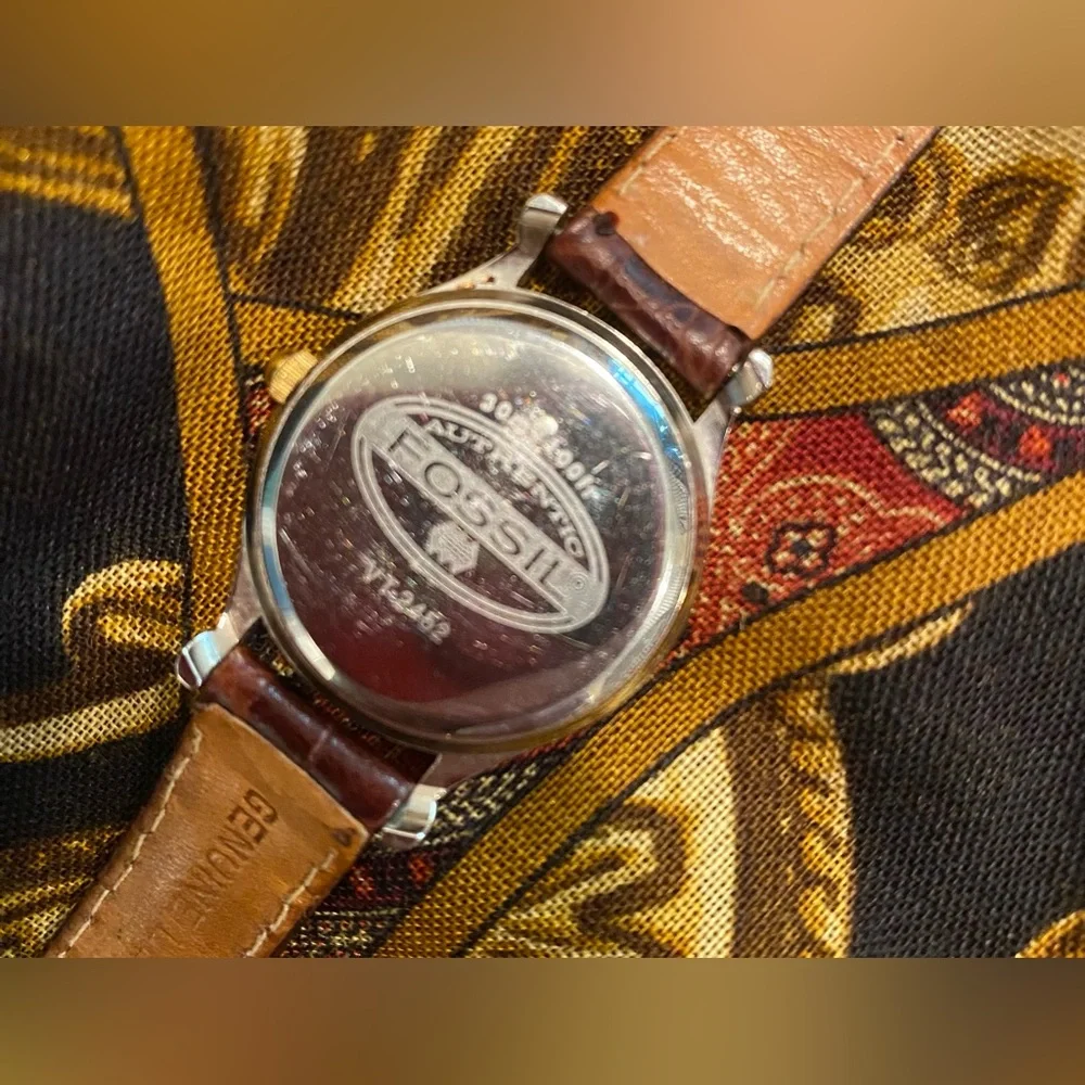 Fossil vintage watch with brown leather band